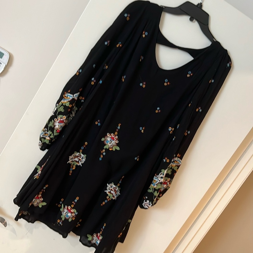 Free people size small black embroidered dress